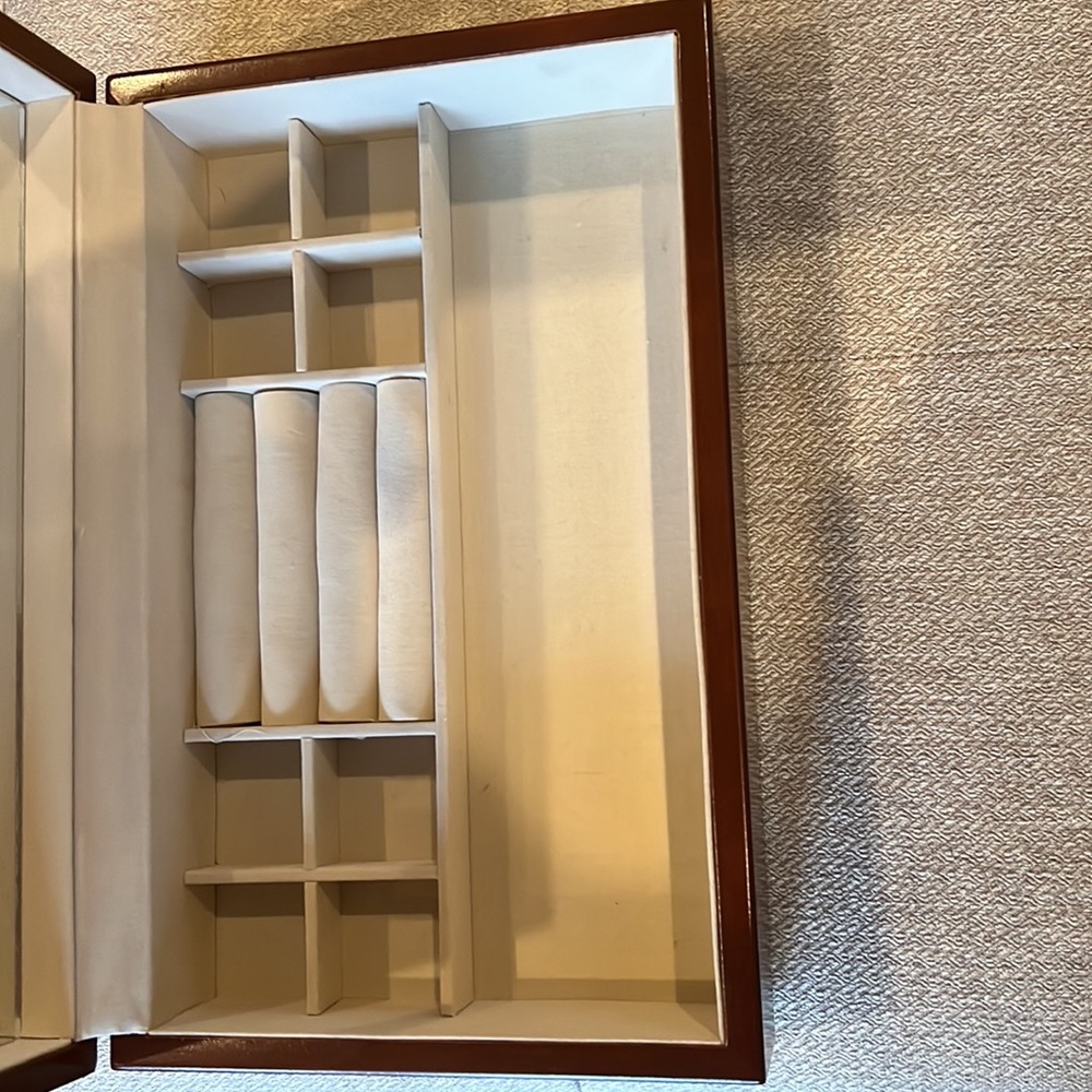 Mele wooden jewelry box - Picture 3 of 6